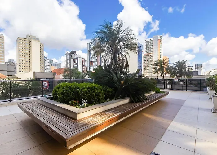 Lifespace: Sofisticação em Localização Nobre com academia e piscina aquecida