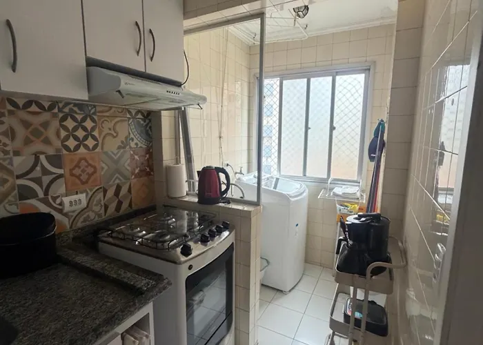 central, novo e com garagem em